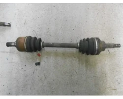 POLUOSOVINA PREDNJA LIJEVA Hyundai Santafe 2001 2,4