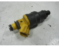 INJEKTOR Toyota Avensis 1999 1.6 23250-02020