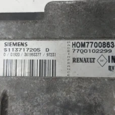 RAČUNALNIK MOTORA Renault LAGUNA  2.0 16V 7700102299