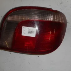ŠTOP SVIJETLO DESNA Toyota Yaris 2000 1.0