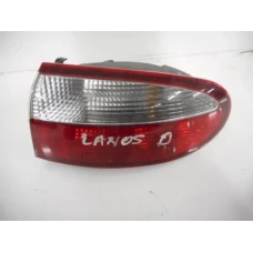 ŠTOP SVIJETLO DESNA GM Daewoo Lanos 1999 1.5 ŠTOP SVIJETLO DESNA GM Daewoo Lanos 1999 1.5