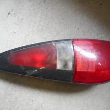 ŠTOP SVIJETLO LIJEVA Renault LAGUNA 1996 1.8 RT