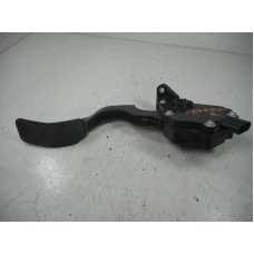 PEDALA GASA ELEKTRIČNA Mazda Mazda2 2010 1.4 I SP k42387410