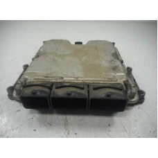 RAČUNALNIK MOTORA Renault LAGUNA 2003 1.9 0281010556