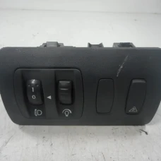 STIKALO RAZNO Renault CLIO III 2009 1.2 16V 8200407756