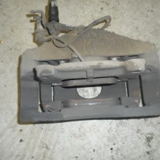 KOČIONI CILINDER PREDNJA DESNO Audi A6, S6 2004 2.5 TDI AUT