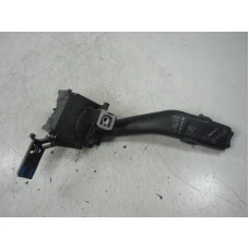 RUČICA POD VOLANOM Volkswagen Golf 2008 V. PLUS 1.9 TDI 1K0953519J