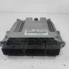 RAČUNALNIK MOTORA Dacia Sandero 2013 1.5 DCI 0281019457