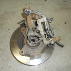 GLAVČINA SA LEŽAJEM PREDNJA DESNA Hyundai i20 2010 1.2 517161J100 517501J000