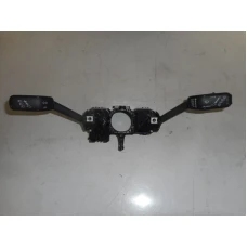 RUČICA POD VOLANOM Volkswagen Polo 2011  6C0 054 690