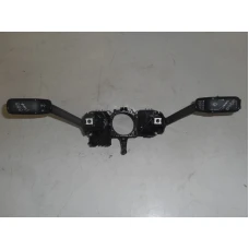 RUČICA POD VOLANOM Volkswagen Polo 2011  6C0 054 690
