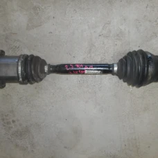 POLUOSOVINA PREDNJA DESNA Audi A4, S4 2002 2.5TDI