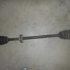 POLUOSOVINA PREDNJA DESNA Hyundai Trajet 2001 2.0i