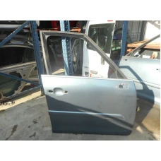VRATA PREDNJA DESNA Citroën C4 2008 GRAND PICASSO 1.6HDI 9004Y0