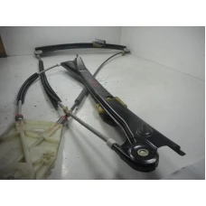 MEHANIZAM STAKLA PREDNJI DESNI Volkswagen Polo 2011 1.2TDI 6R3837462C