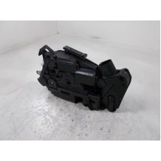 MEHANIZAM ZAKLJUČAVANJA PREDNJA DESNA Seat Ibiza 2011 1.2TSI 5N1837016C