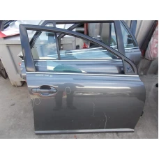 VRATA PREDNJA DESNA Toyota Avensis 2005 SW 2.2D4D 6700105050 	