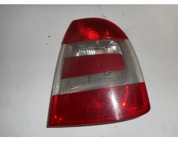 ŠTOP SVIJETLO DESNA Škoda Superb 2006 2.5 TDI AUT. 3U5945112A
