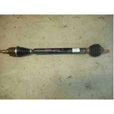 POLUOSOVINA PREDNJA DESNA Volkswagen Polo 2014 1.0