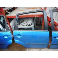 VRATA ZADNJA DESNA Ford Fiesta 2006 1.3