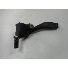 RUČICA POD VOLANOM Volkswagen Touran 2005 1.9TDI