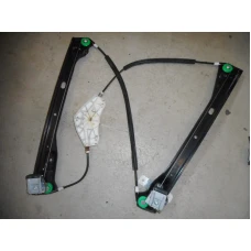 MEHANIZAM STAKLA PREDNJA LIJEVA Volkswagen Golf 2005 1.9TDI