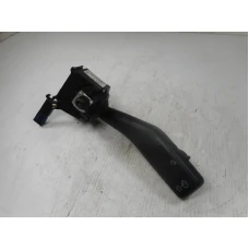 RUČICA POD VOLANOM Audi A3, S3 2004 2.0TDI