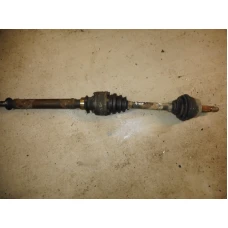 POLUOSOVINA PREDNJA DESNA Alfa GT 2006 1.8 T. SPARK