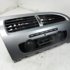 PREKIDAČ GRIJANJA Seat Leon 2009 1.9TDI 8P0907044M