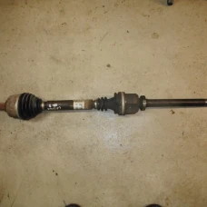POLUOSOVINA PREDNJA DESNA Renault LAGUNA 2006 2.0DCI GRANDTOUR