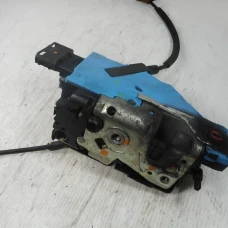 MEHANIZAM ZAKLJUČAVANJA ZADAJ DESNA Peugeot 207 2008 BREAK 1.6 HDI