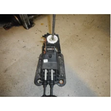 RUČICA MIJENJAČA Peugeot 207 2007 1.4 9654072080