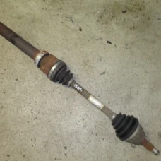 POLUOSOVINA PREDNJA DESNA Ford Fiesta 2009 1.4