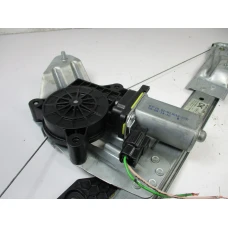 MEHANIZAM STAKLA PREDNJI DESNI Dacia Sandero 2014 1.2 16V 807209299R