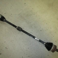 POLUOSOVINA PREDNJA DESNA Opel Astra 2013 1.6 13335141