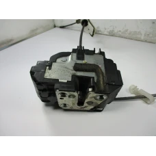 MEHANIZAM ZAKLJUČAVANJA PREDNJA DESNA Nissan Qashqai 2008 2.0 CDI