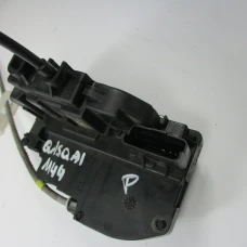 MEHANIZAM ZAKLJUČAVANJA PREDNJA DESNA Nissan Qashqai 2008 2.0 CDI