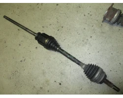 POLUOSOVINA PREDNJA DESNA Toyota RAV4 2004 2.0D4D