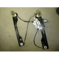 MEHANIZAM STAKLA PREDNJI DESNI Opel Zafira 2014 1.6DTI 16V 13260138