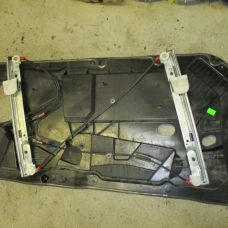 MEHANIZAM STAKLA PREDNJI DESNI Ford Fiesta 2011 1.25