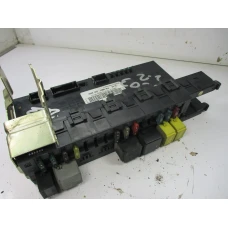 NOSAČ OSIGURAČA Mercedes-Benz C-Klasse 2000 180 2035450701 NOSAČ OSIGURAČA Mercedes-Benz C-Klasse 2000 180 2035450701