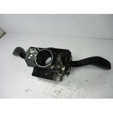 RUČICA POD VOLANOM Volkswagen Polo 2010 1.2 6Q0953503EC