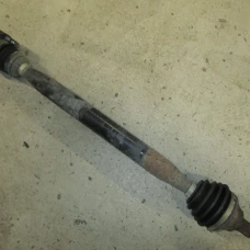 POLUOSOVINA PREDNJA DESNA Seat Ibiza 2009 1.4