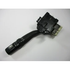 RUČICA POD VOLANOM Toyota Corolla Verso 2004 2.0D4D 84140-05110