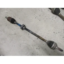 POLUOSOVINA PREDNJA DESNA Honda Jazz 2007 1.2 POLUOSOVINA PREDNJA DESNA Honda Jazz 2007 1.2
