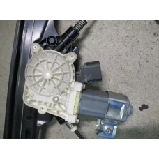 MEHANIZAM STAKLA PREDNJA LIJEVA BMW 5 2004 520I