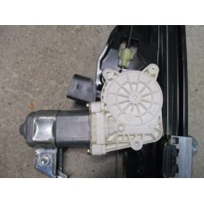 MEHANIZAM STAKLA ZADAJ LIJEVA BMW 5 2004 520I