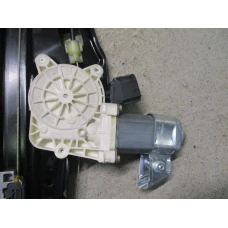MEHANIZAM STAKLA ZADNJA DESNA BMW 5 2004 520I