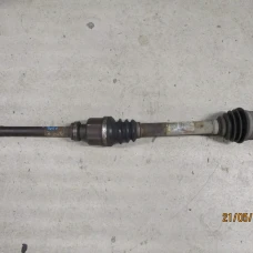 POLUOSOVINA PREDNJA DESNA Peugeot 206 2002 1.4HDI