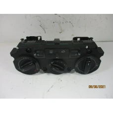 PREKIDAČ GRIJANJA Volkswagen Passat 2007 2.0TDI VARIANT 3C1820045A